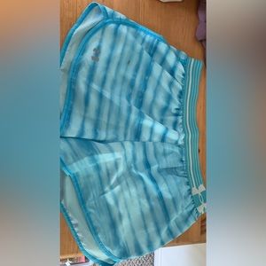 Active shorts with underwear